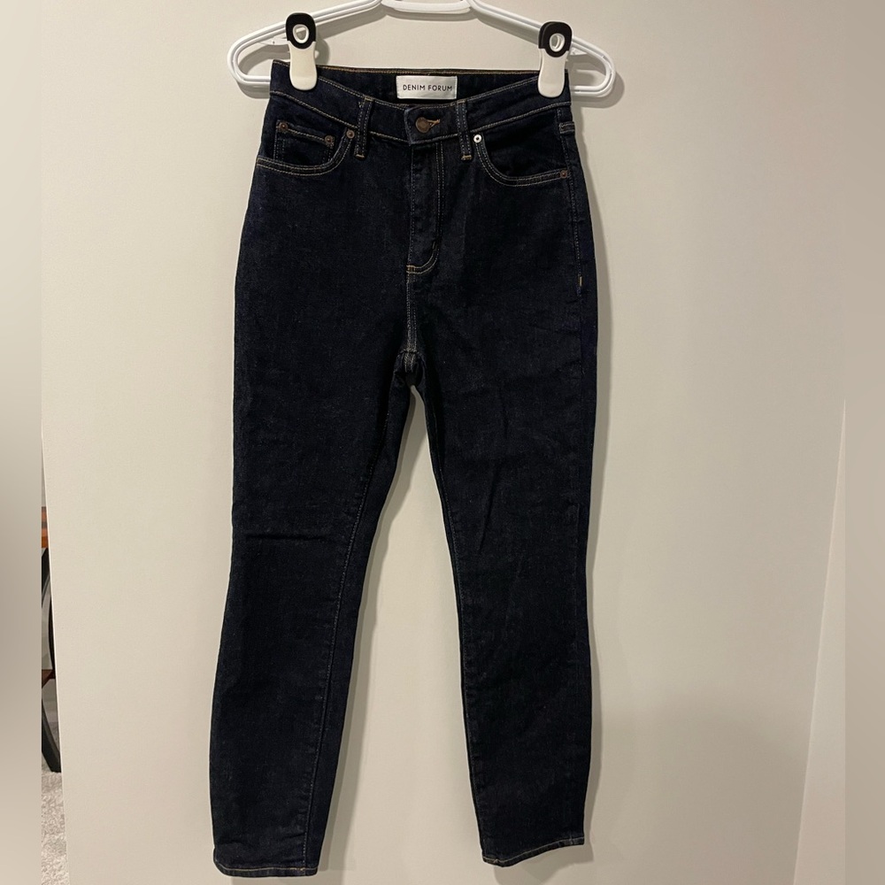 Aritzia Denim Forum Dark Blue Mid-Rise Ankle Jeans EUC